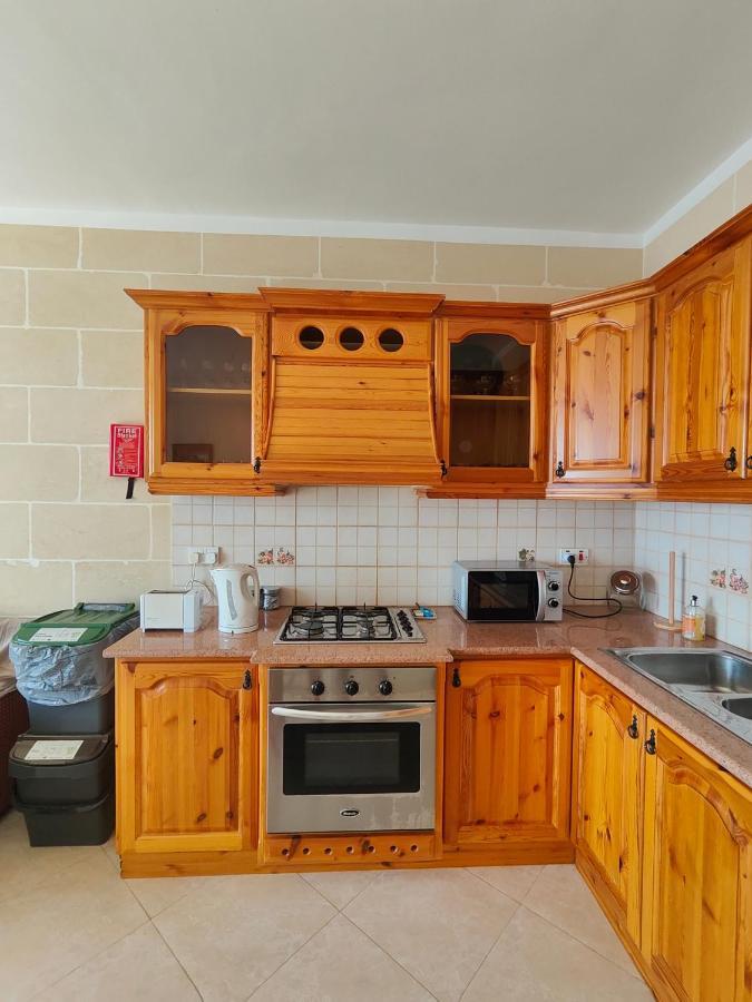 Seaview Apartment Zebbug  Екстериор снимка