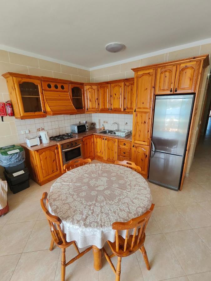 Seaview Apartment Zebbug  Екстериор снимка
