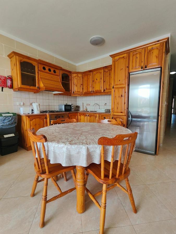 Seaview Apartment Zebbug  Екстериор снимка